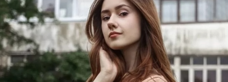 Profil Vika Kolesnaya, Model Cantik Asal Belarus